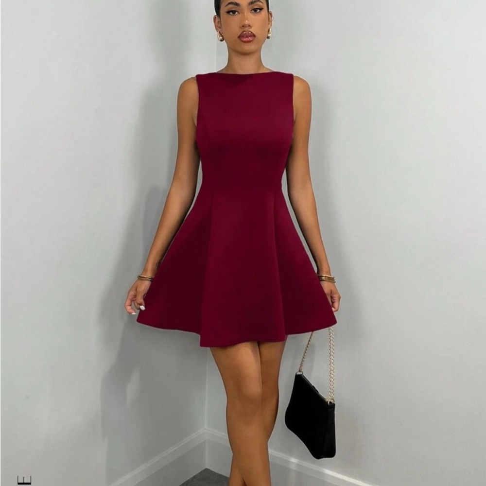 Elegant Burgundy Sleeveless Dress